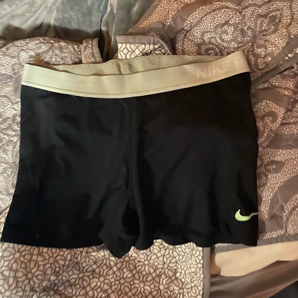 NIKE PROS